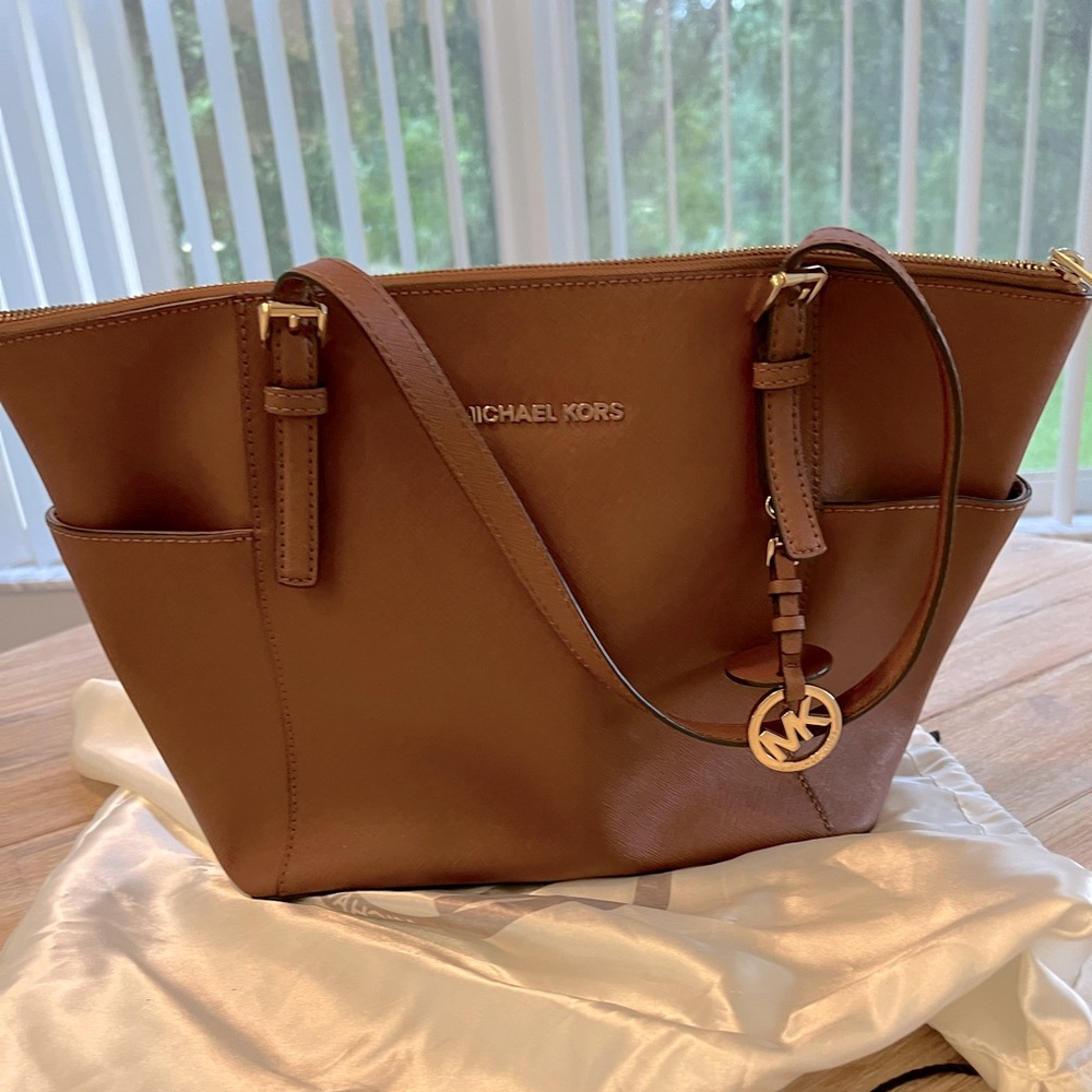Michael Kors jet set tote Cognac